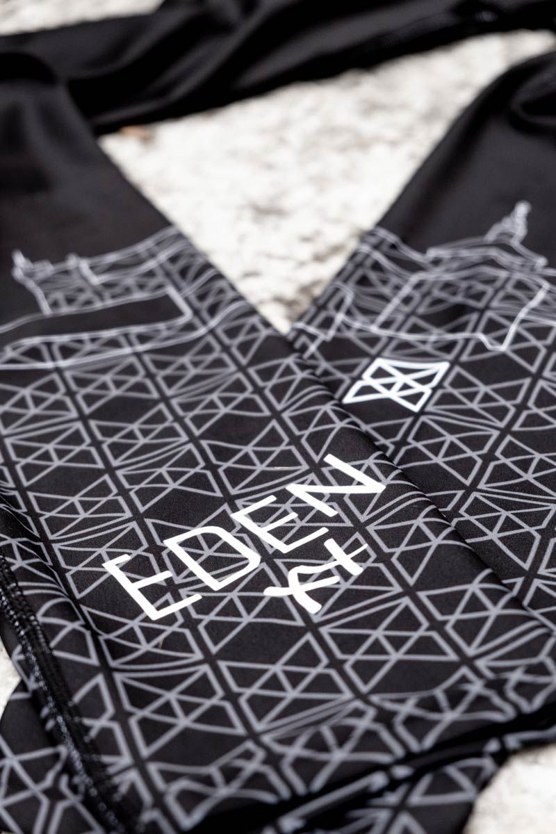 Eden-XX SOL-ID Running Tights für Männer mit der Skyline von Solothurn